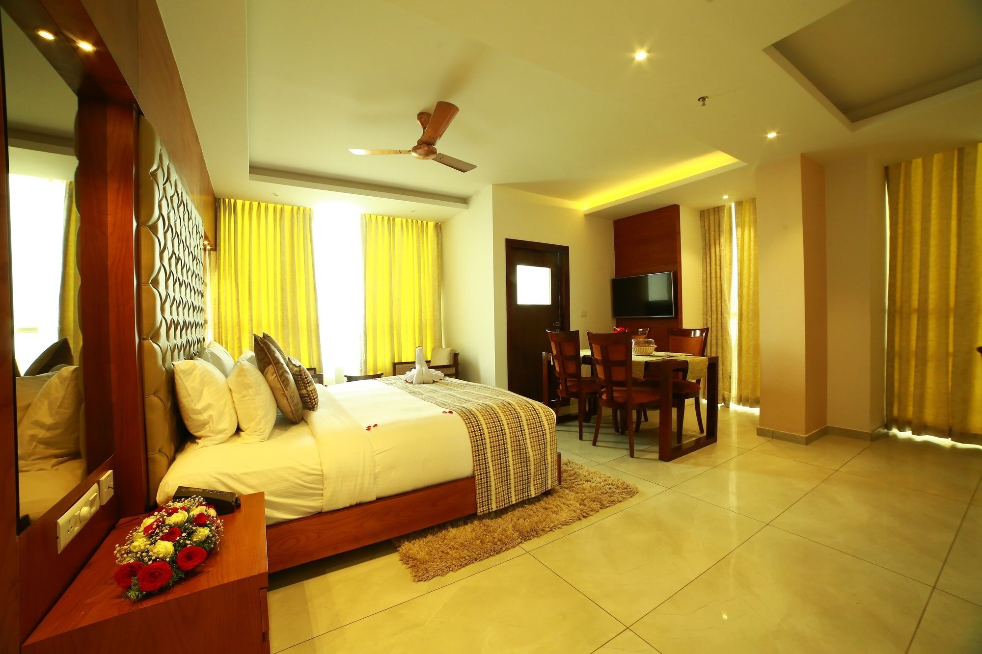 Hotel Blanket & Munnar